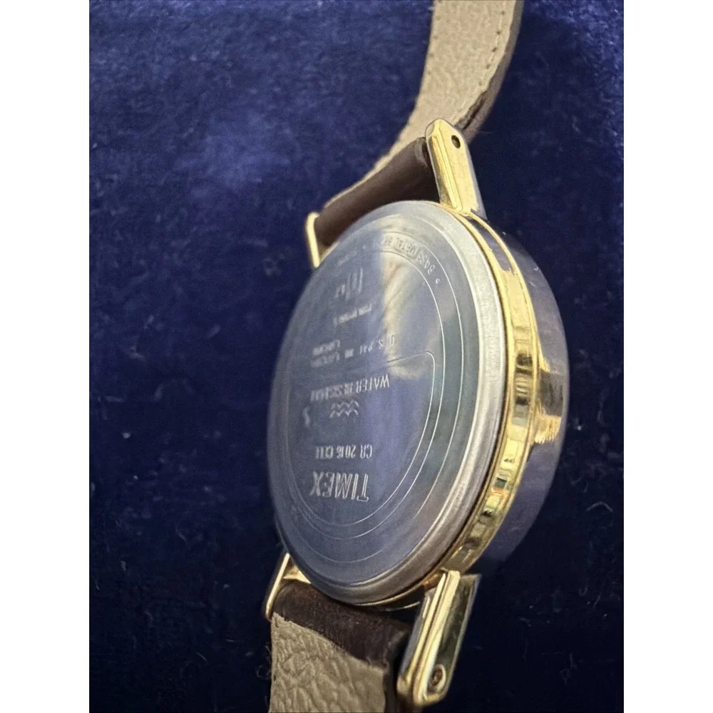 TIMEX indiglo wr 30m 2016 Brown Leather Strap Read
